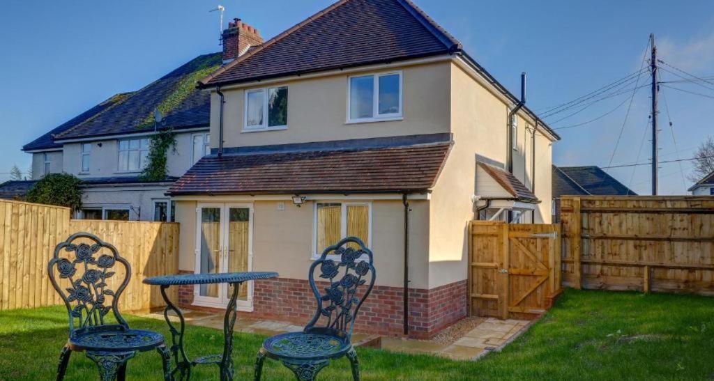 Апартаменты Didcot- Private Flat With Garden & Parking 04 Экстерьер фото